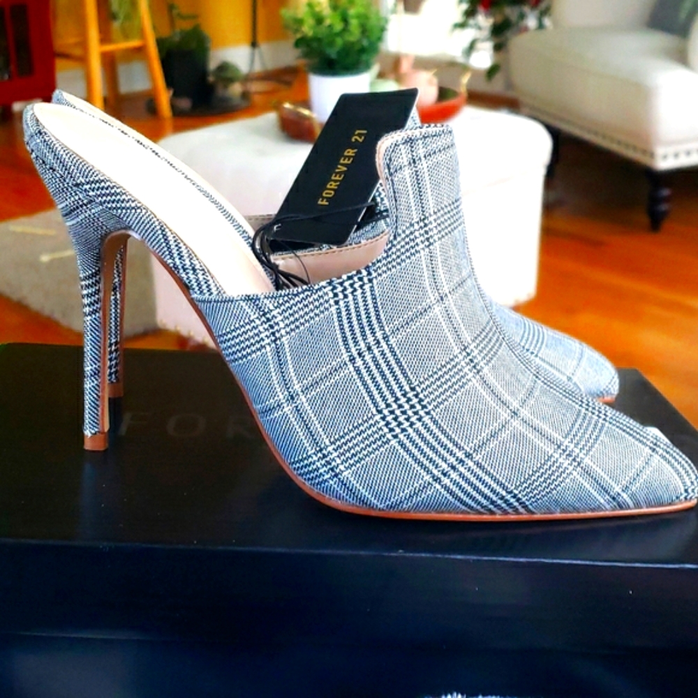 Forever 21 Black/ Multi Plaid Heels - NWT